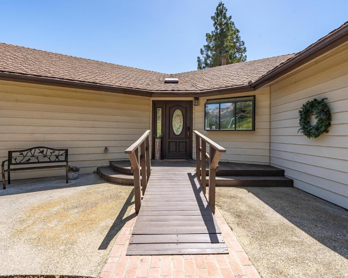 Secluded Mtn Top Family Haven W/Views Spa & Arcade Three Rivers Exterior photo