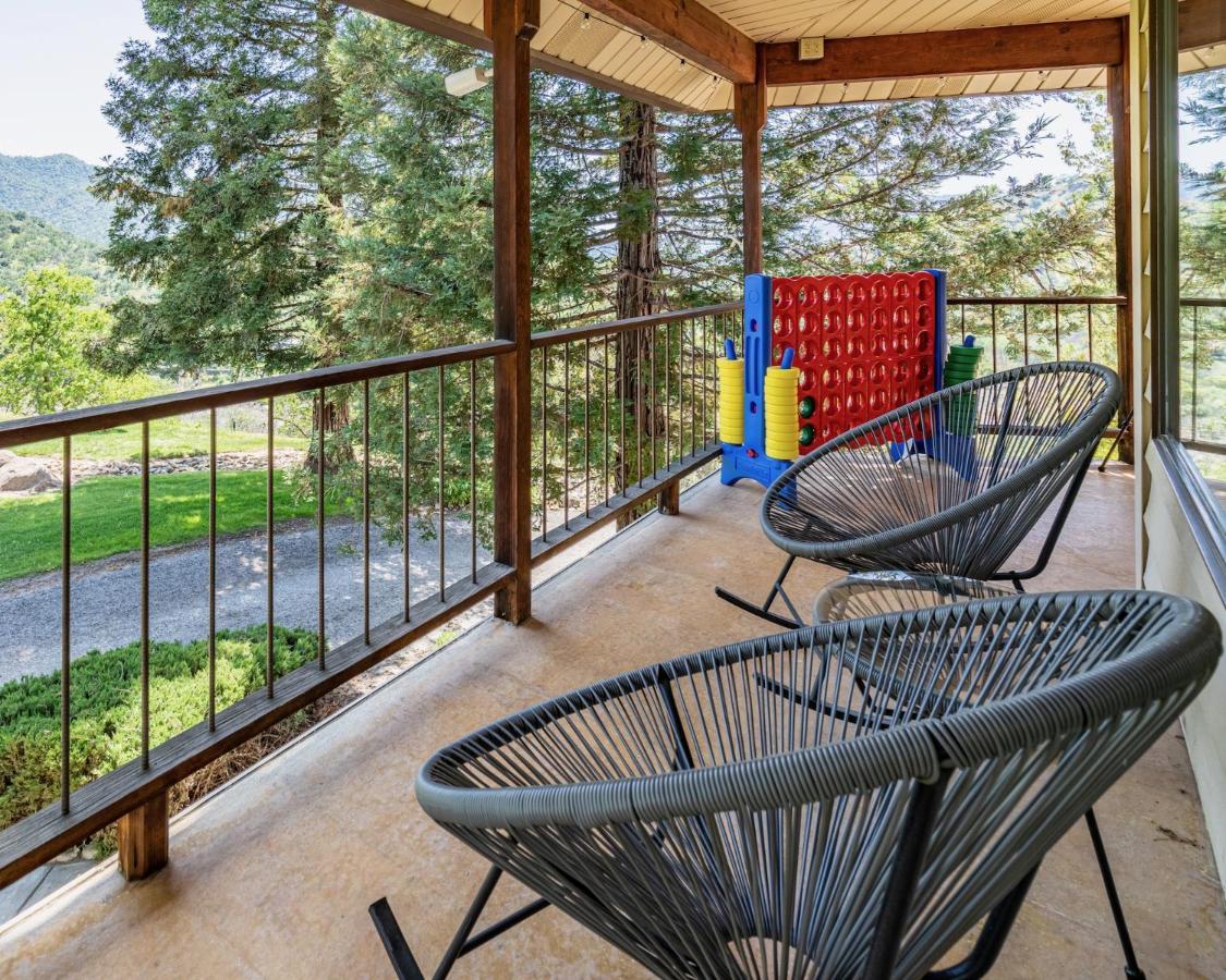 Secluded Mtn Top Family Haven W/Views Spa & Arcade Three Rivers Exterior photo